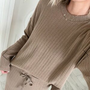 Splendid Taupe Ribbed Crew Neck Sweater